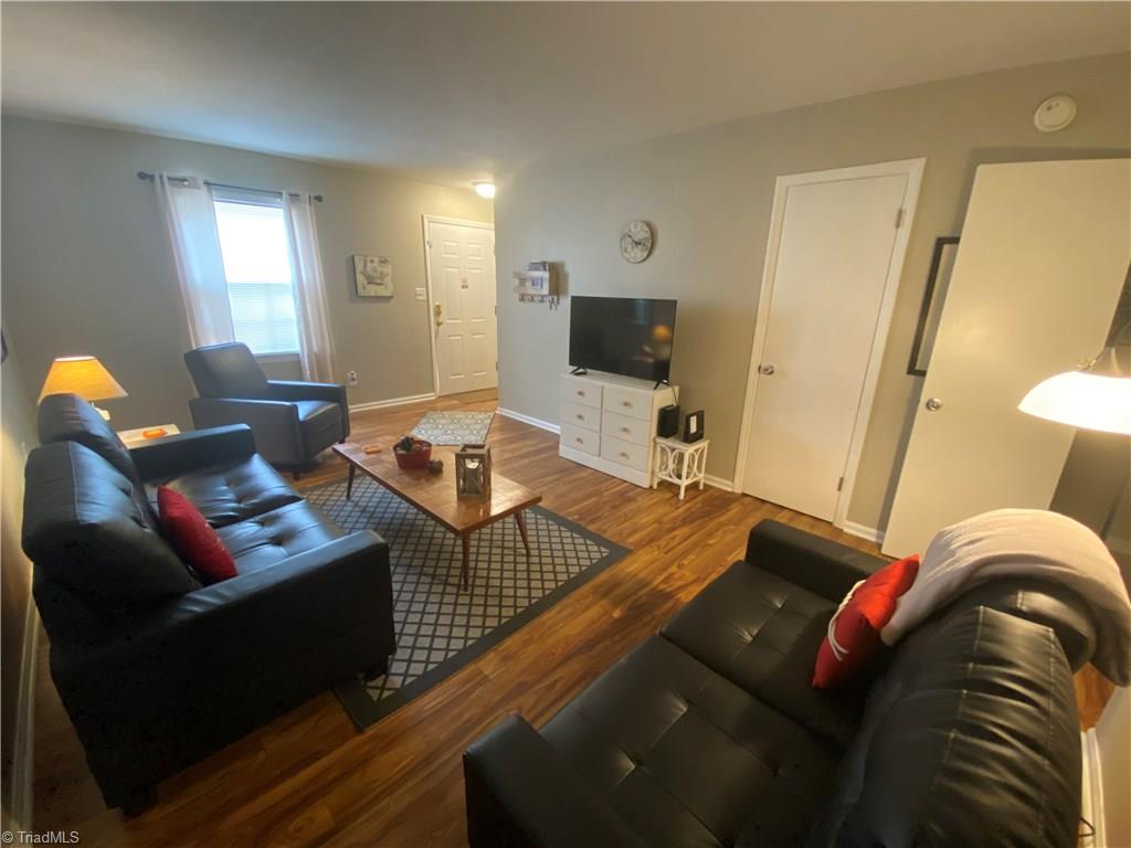 207 Northpoint Avenue High Point, NC 27262 - Photo 4 of 13 Gallery Image 4