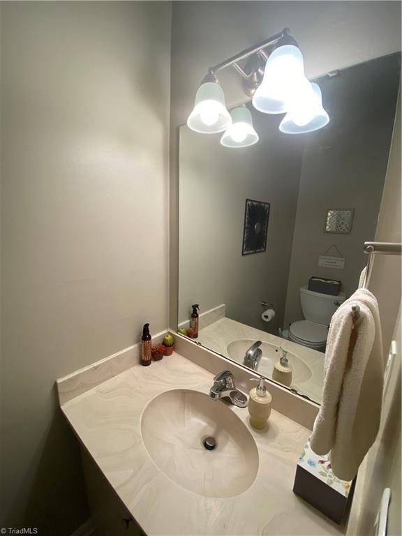 207 Northpoint Avenue High Point, NC 27262 - Photo 5 of 13 Gallery Image 5