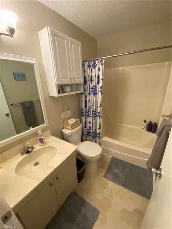 207 Northpoint Avenue High Point, NC 27262 - Photo 10 of 13 Gallery Image 10