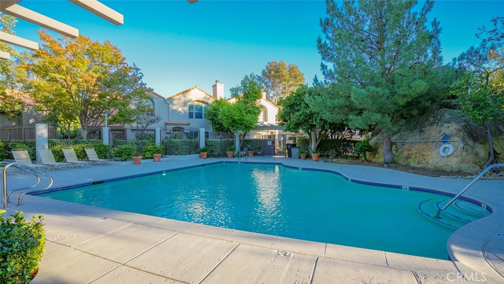 11327 Old Ranch Circle Chatsworth, CA 91311 - Photo 49 of 63