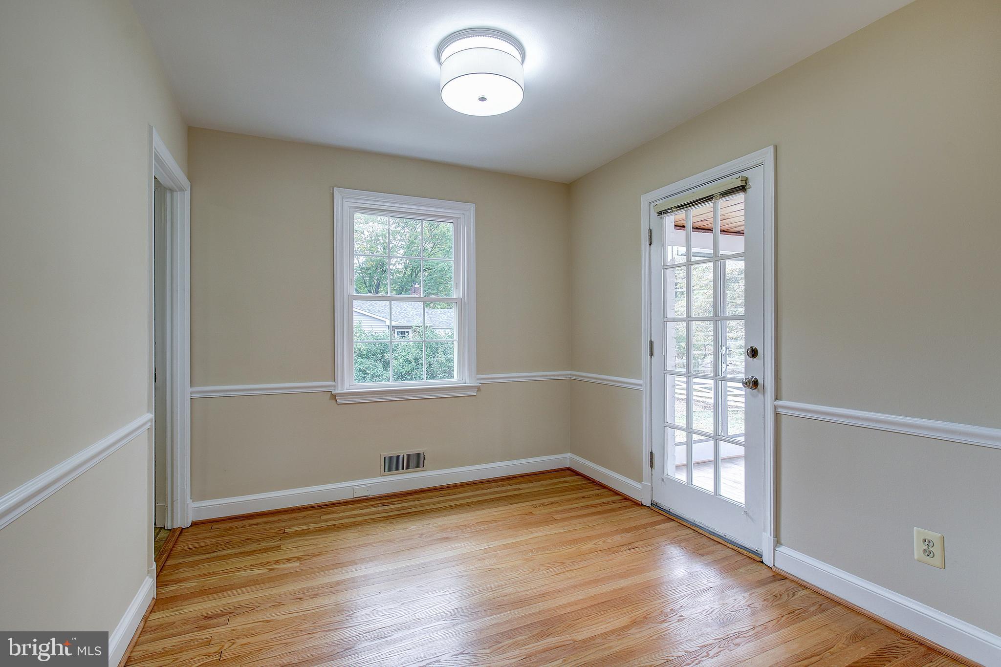 1722 Republic Road Silver Spring, MD 20902 - Photo 8 of 29 Dining Room