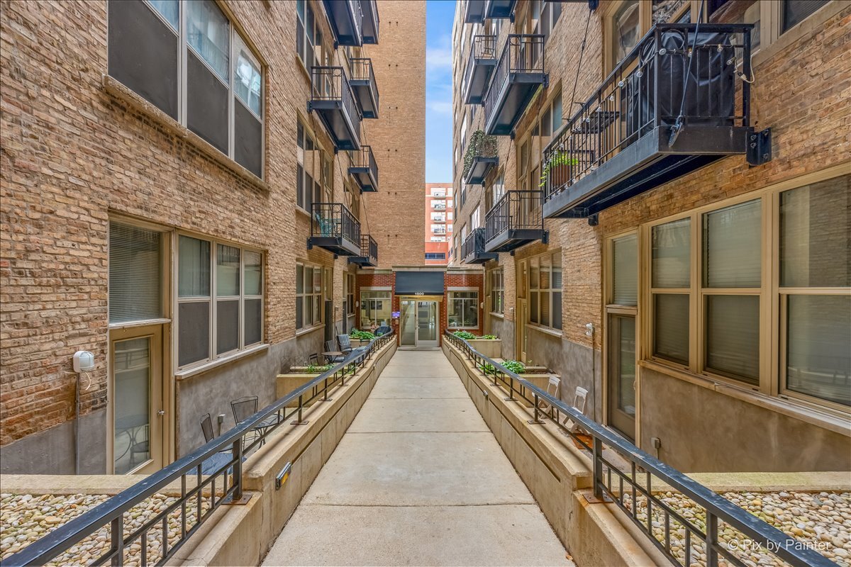 1500 West Monroe Street, Unit 422 Chicago, IL 60607 - Photo 23 of 28