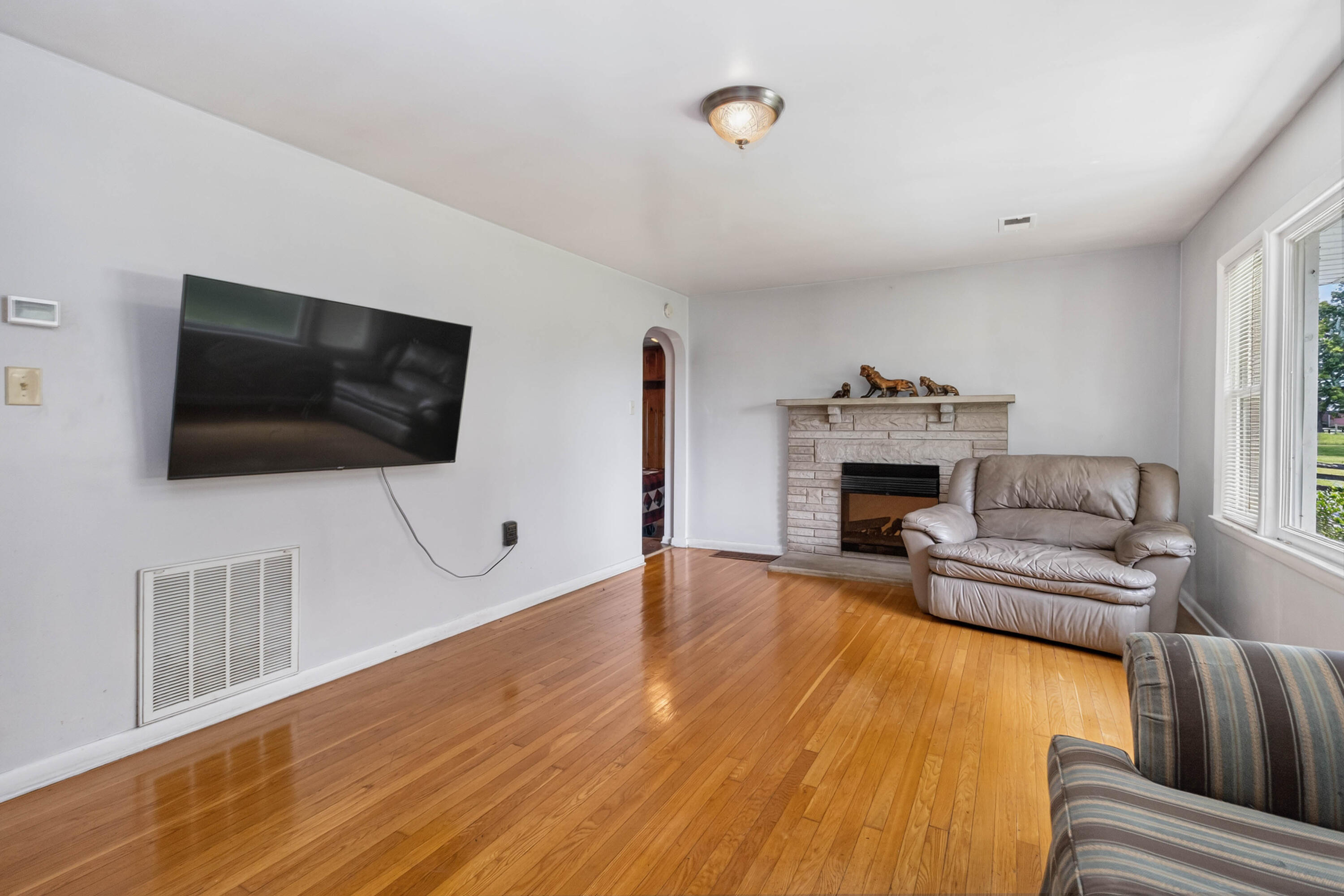 1730 Woods Road Versailles, KY 40383 - Photo 17 of 65 007