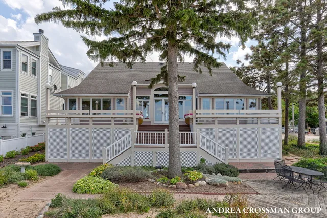 $2,845,000 | 1020 Lions Park Drive, St. Joseph, MI 49085