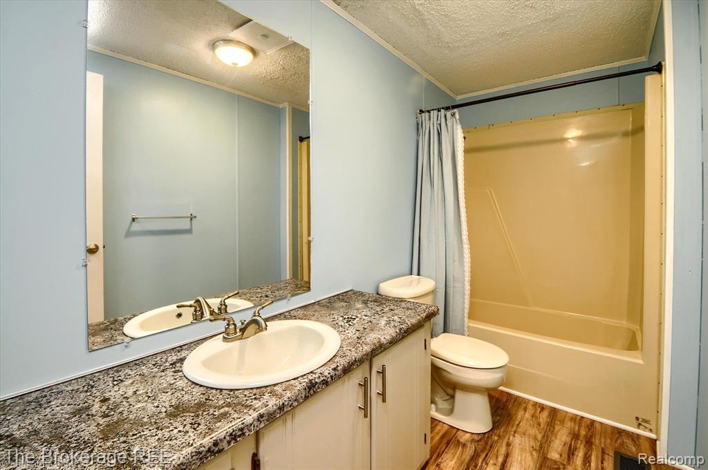 13263 Linden Road Linden, MI 48451 - Photo 30 of 37 Gallery Image 30