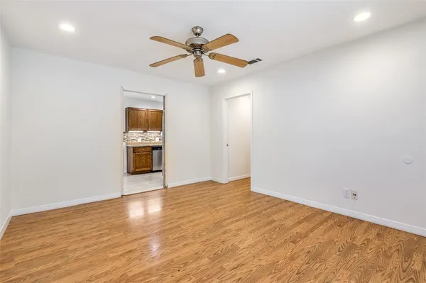 $2,600 | 8635 Ashcroft Avenue, Dallas, TX 75243