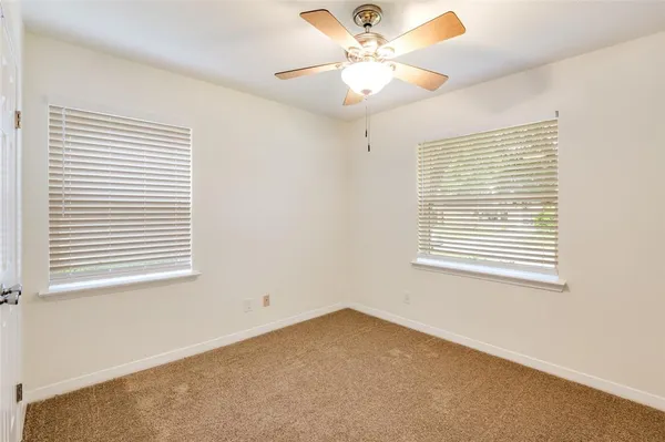 $2,600 | 8635 Ashcroft Avenue, Dallas, TX 75243