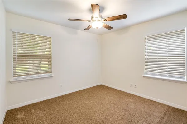 $2,600 | 8635 Ashcroft Avenue, Dallas, TX 75243