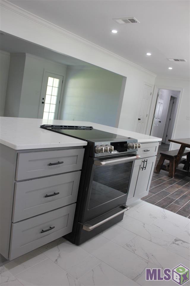 4135 Strand Drive Baton Rouge, LA 70809 - Photo 11 of 21 Gallery Image 11
