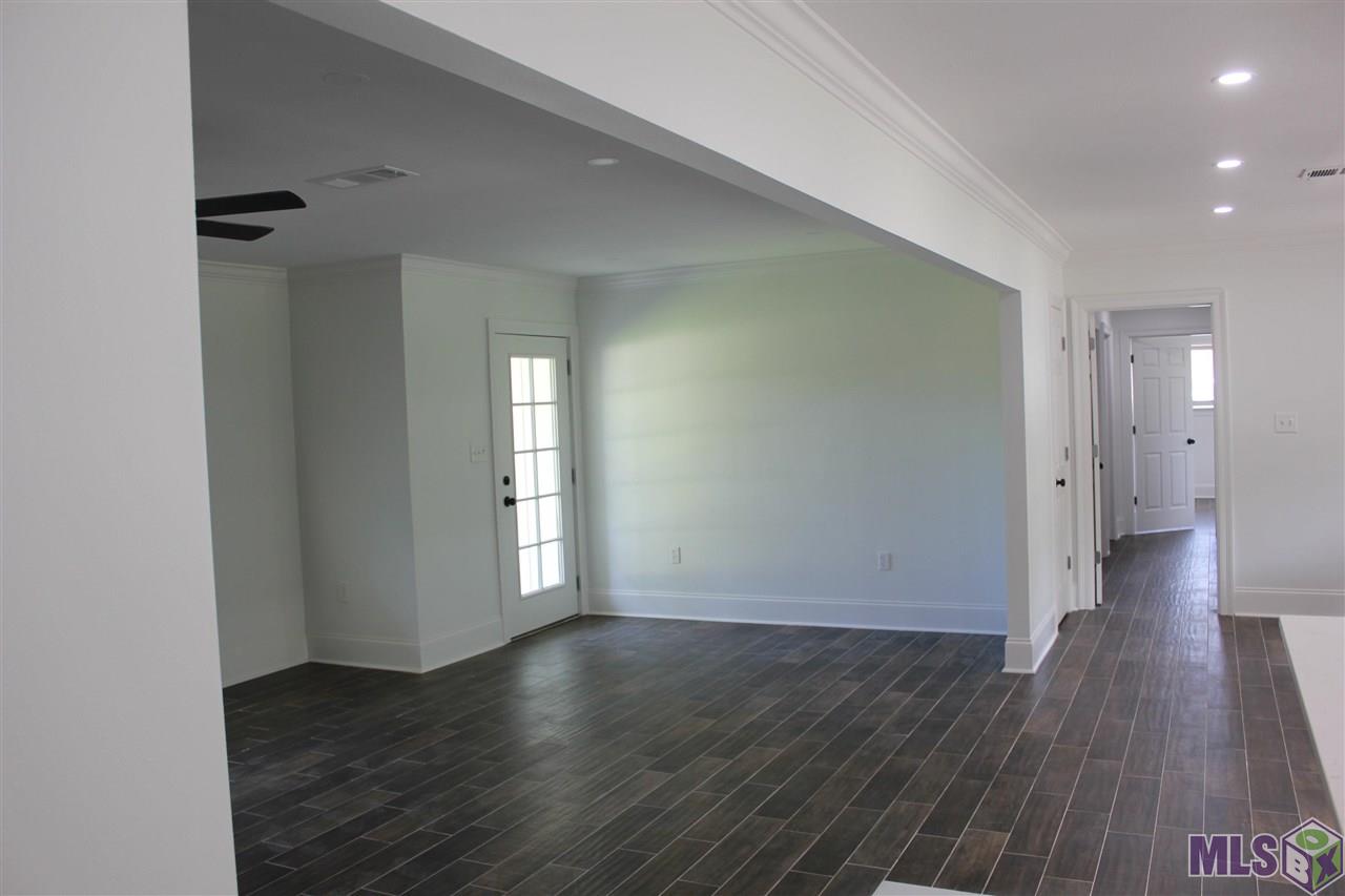 4135 Strand Drive Baton Rouge, LA 70809 - Photo 13 of 21 Gallery Image 13