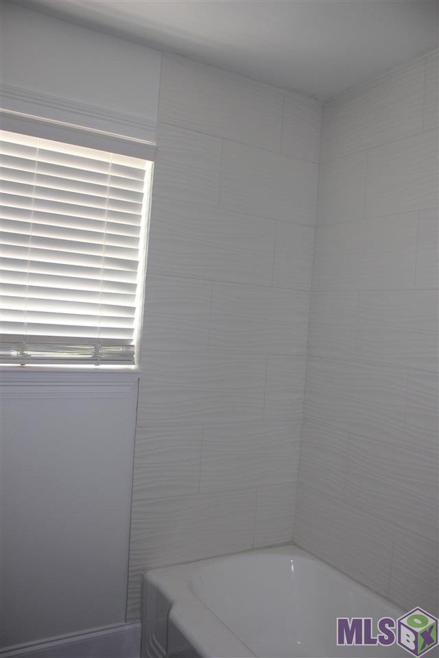 4135 Strand Drive Baton Rouge, LA 70809 - Photo 16 of 21 Gallery Image 16
