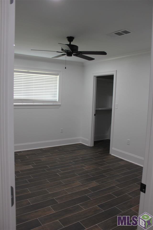 4135 Strand Drive Baton Rouge, LA 70809 - Photo 20 of 21 Additional Bedroom w/Large Walk-in Closet
