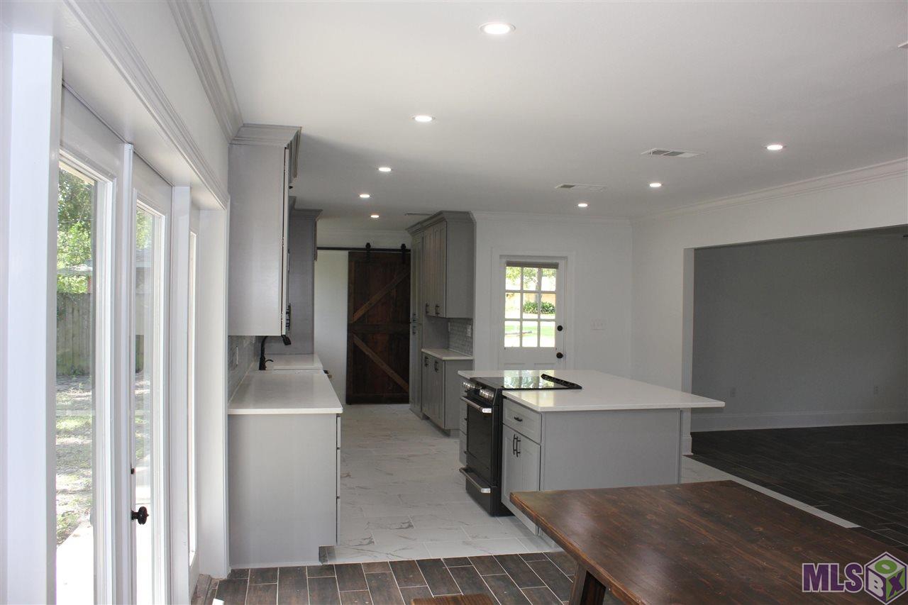 4135 Strand Drive Baton Rouge, LA 70809 - Photo 9 of 21 Gallery Image 9