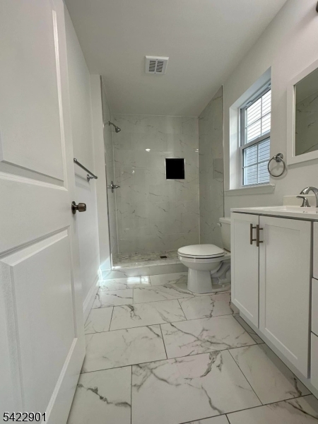 137 Court Street Elizabeth Port, NJ 07206 - Photo 11 of 16