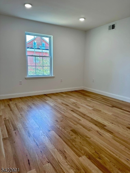 137 Court Street Elizabeth Port, NJ 07206 - Photo 16 of 16