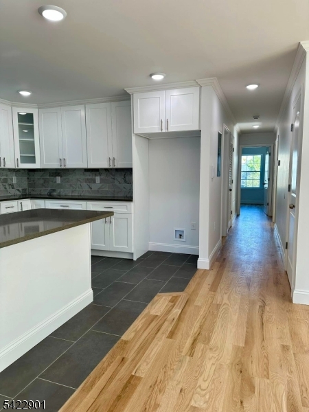 137 Court Street Elizabeth Port, NJ 07206 - Photo 3 of 16