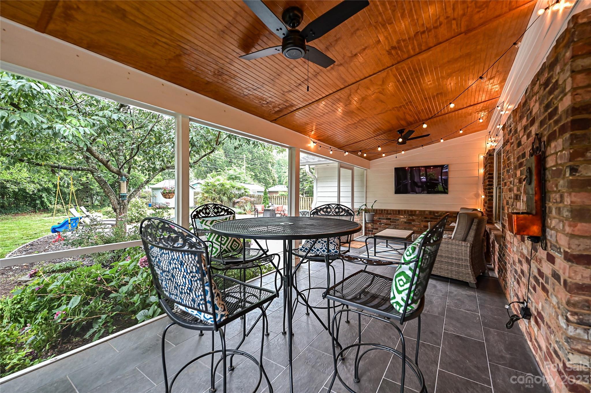 5511 Valley Forge Road Charlotte, NC 28210 - Photo 18 of 22 a view of an outdoor space with a table and chairs