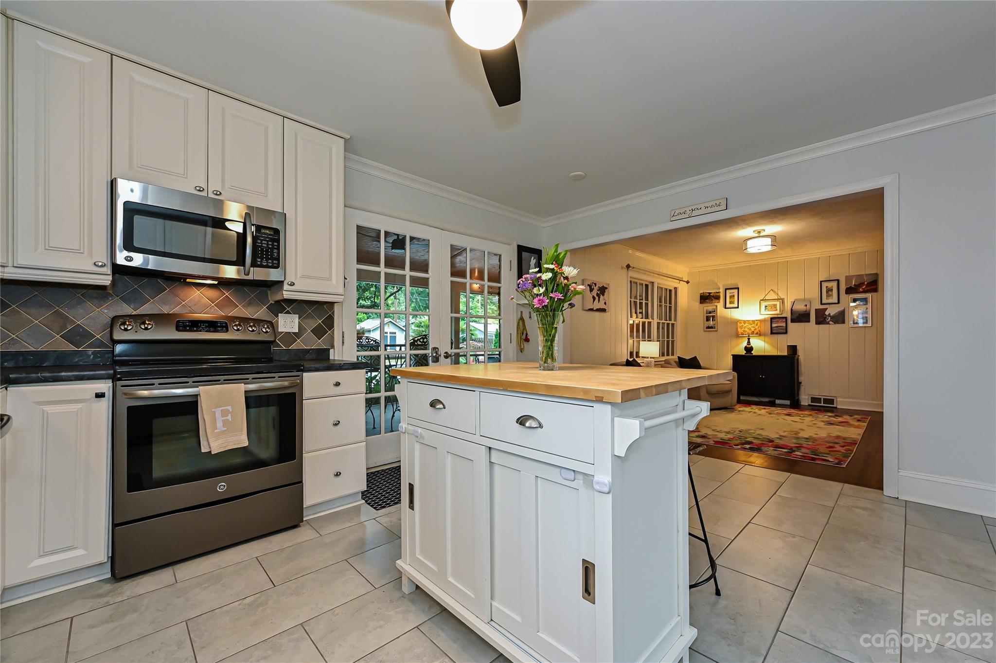 5511 Valley Forge Road Charlotte, NC 28210 - Photo 8 of 22 a kitchen with a sink and counter top space