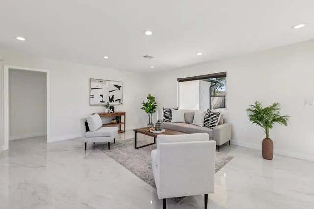 $995,000 | 1573 East Madison Avenue, El Cajon, CA 92019