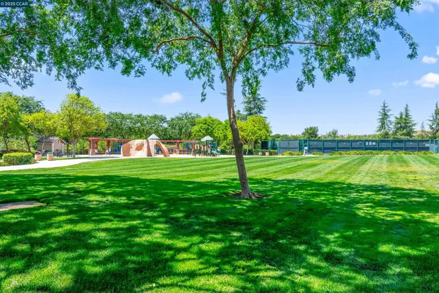 $998,800 | 2073 Watermill Road, San Ramon, CA 94582