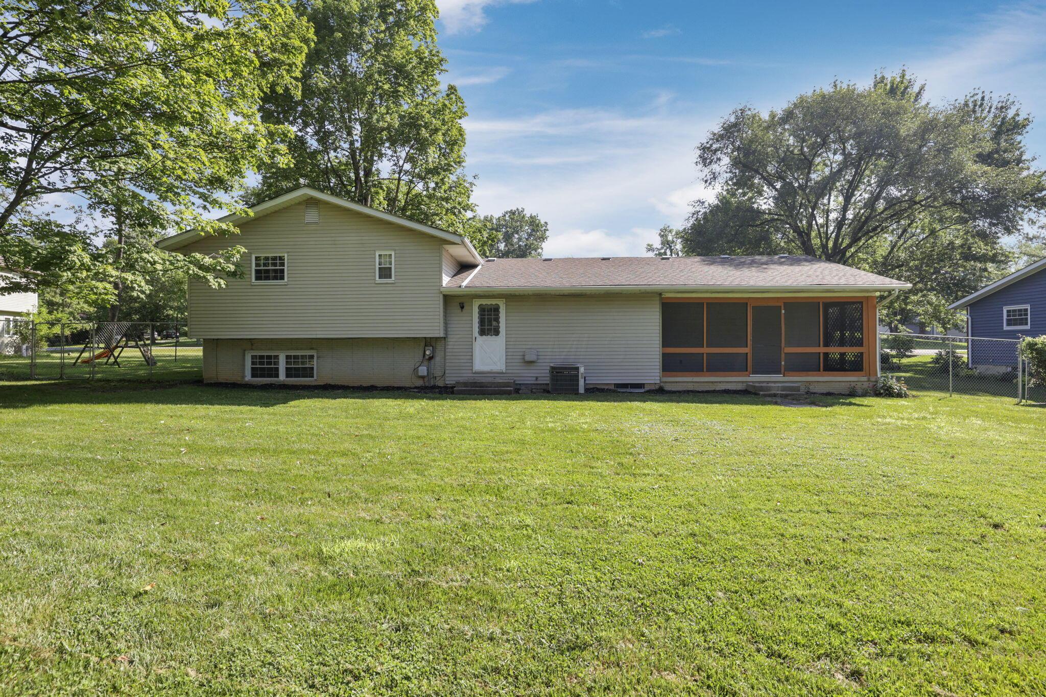 255 Riva Ridge Road Southwest Pataskala, OH 43062 - Photo 36 of 39 10-web-or-mls-0N4A2246
