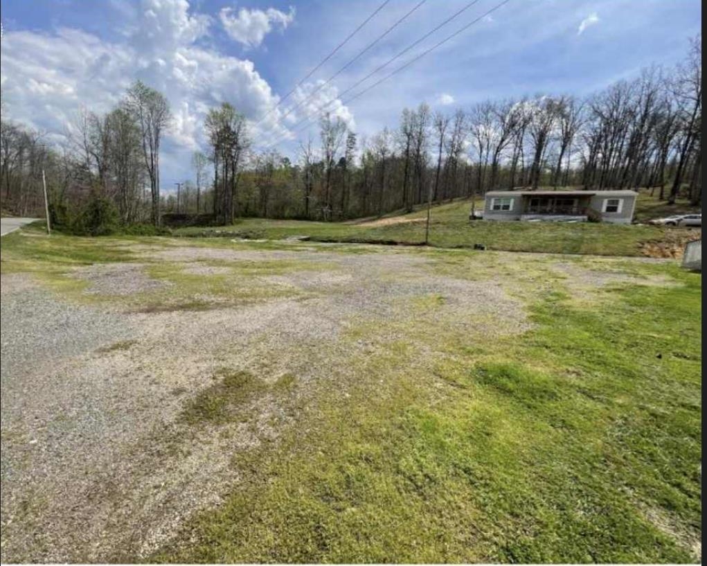 15709 Trace Road Rush, KY 41168 - Photo 7 of 29