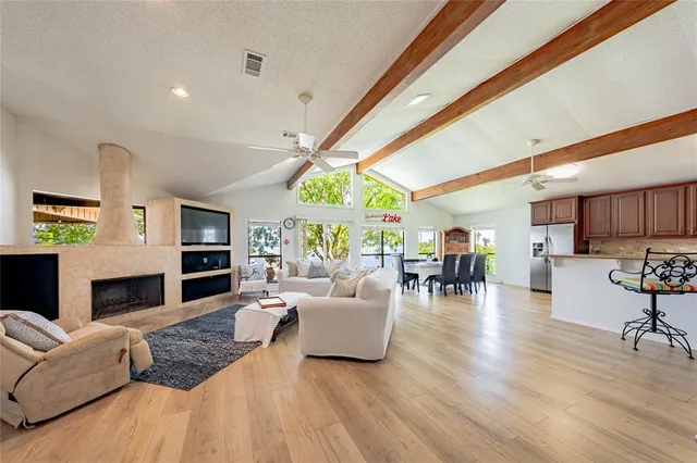 $899,000 | 10136 Cherokee Lane, Payne Springs, TX 75156