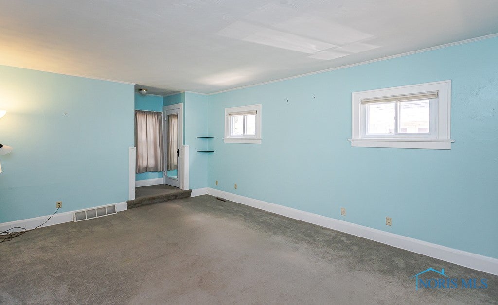 1320 Corbin Road Toledo, OH 43612 - Photo 5 of 32 Gallery Image 5