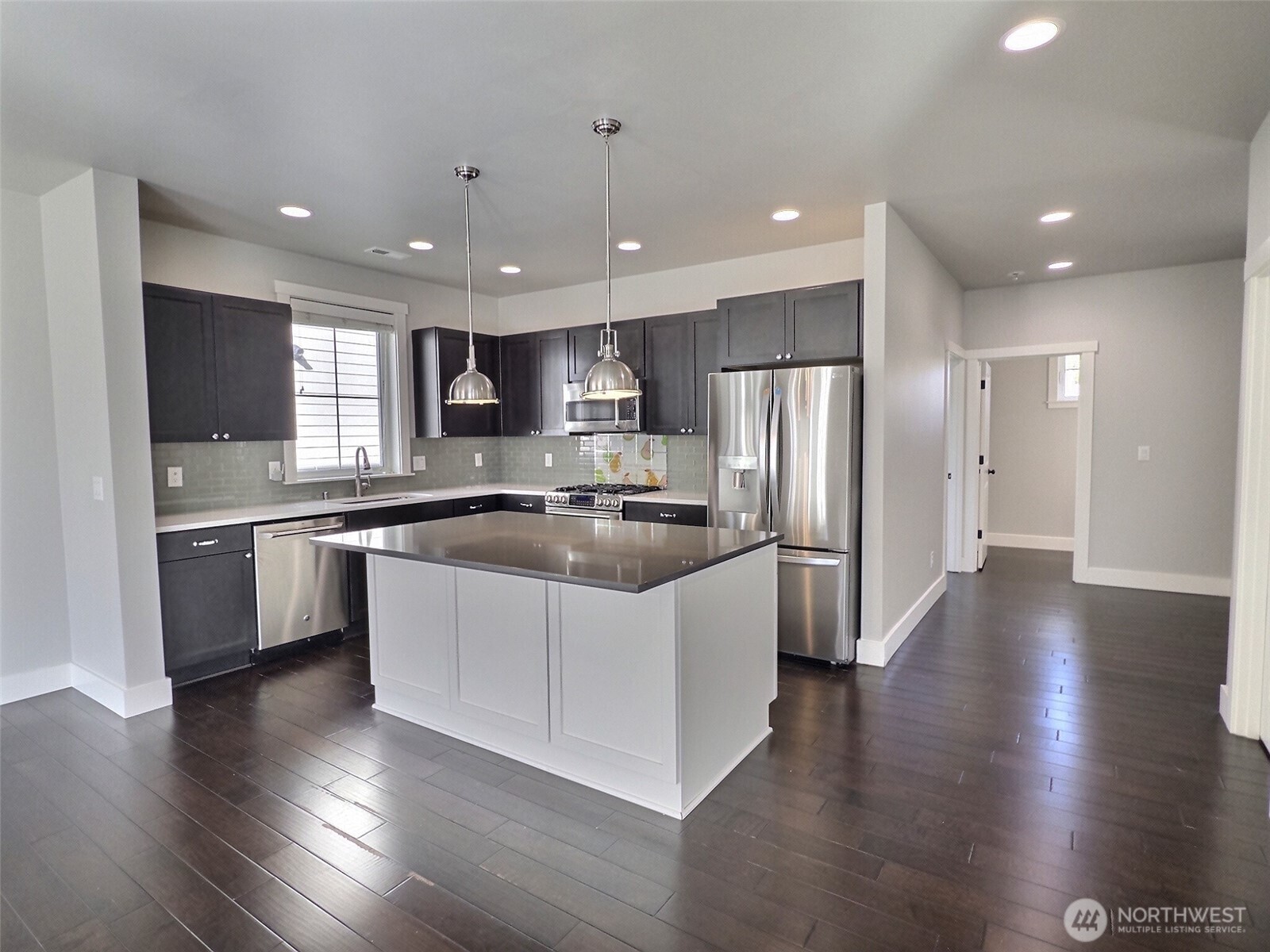 745 North 101st Street Seattle, WA 98133 - Photo 11 of 36