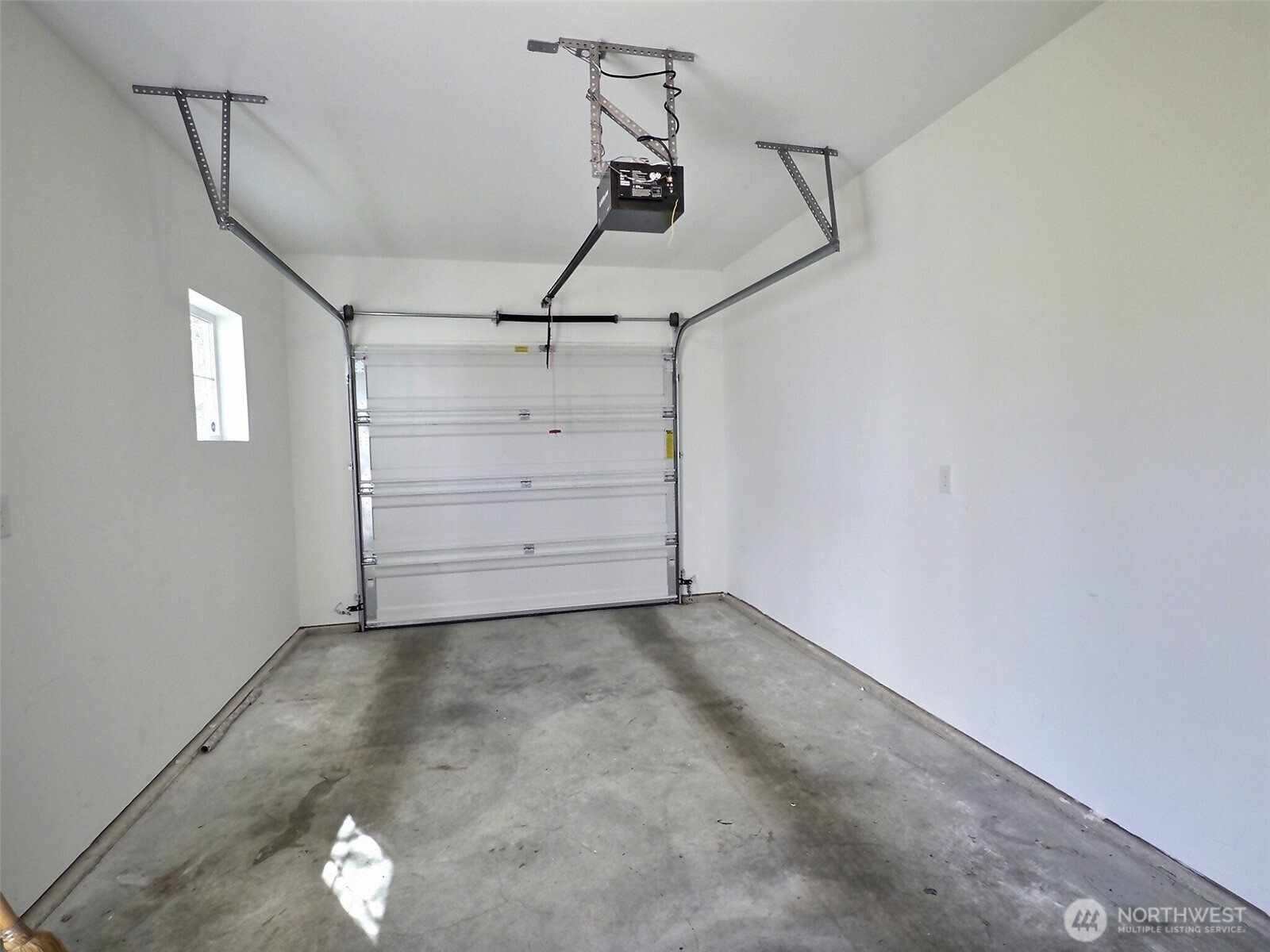 745 North 101st Street Seattle, WA 98133 - Photo 35 of 36