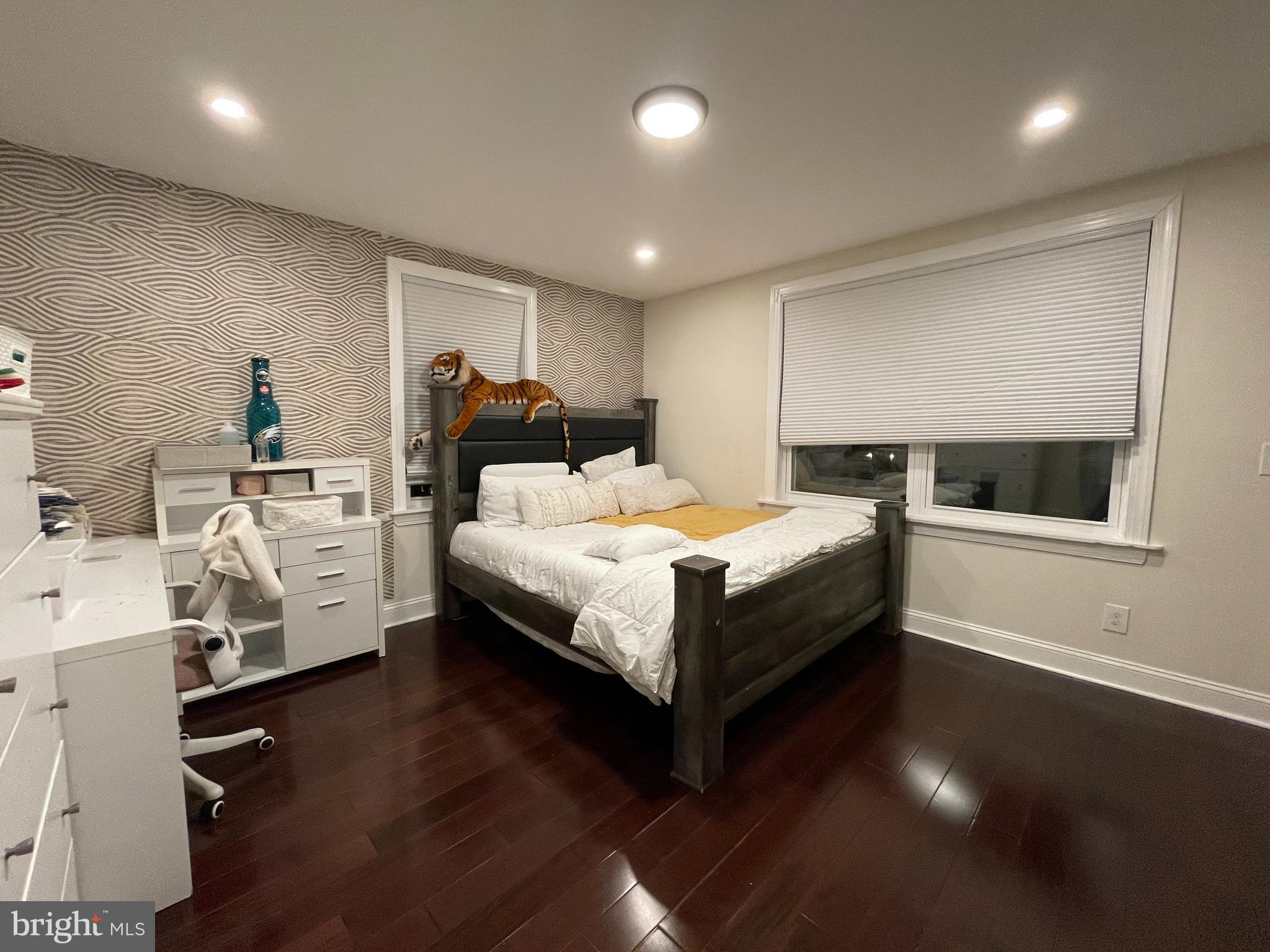 147 Lexington Avenue Lansdowne, PA 19050 - Photo 24 of 32 a bedroom with bed and window