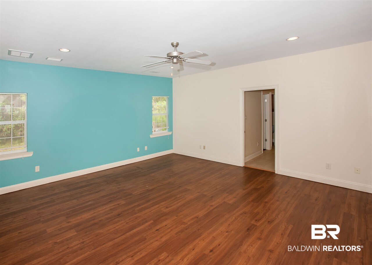 11232 Rachels Lane Foley, AL 36535 - Photo 17 of 48