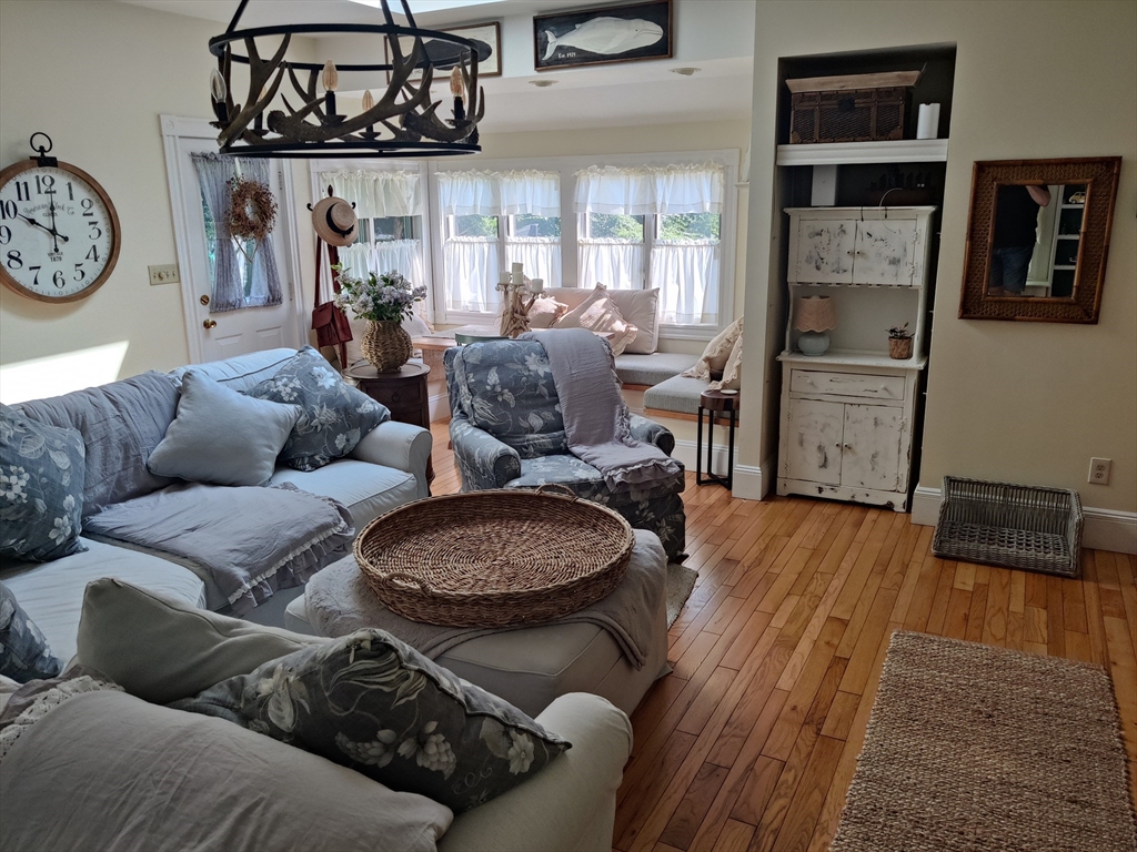 26 Millbrook Road Wayland, MA 01778 - Photo 7 of 12