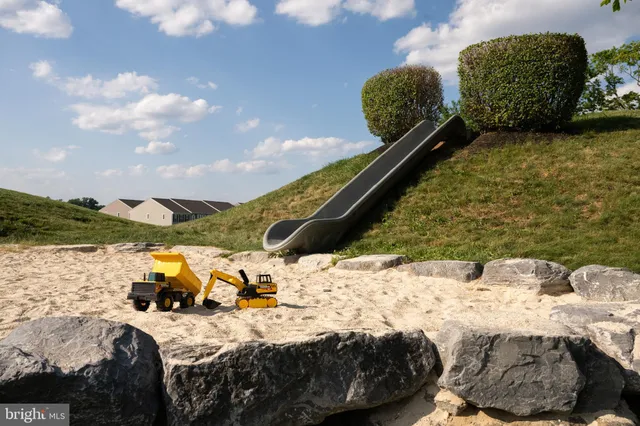 $333,990 | 4112 Leroy Drive, Mechanicsburg, PA 17055