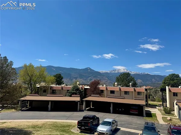 $285,000 | 1034 Fontmore Road, Unit D, Colorado Springs, CO 80904
