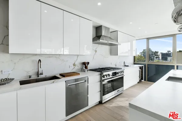 $16,000 | 1644 Malcolm Avenue, Unit 330, Los Angeles, CA 90024