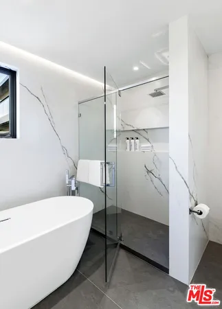 $16,000 | 1644 Malcolm Avenue, Unit 330, Los Angeles, CA 90024