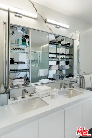 $16,000 | 1644 Malcolm Avenue, Unit 330, Los Angeles, CA 90024