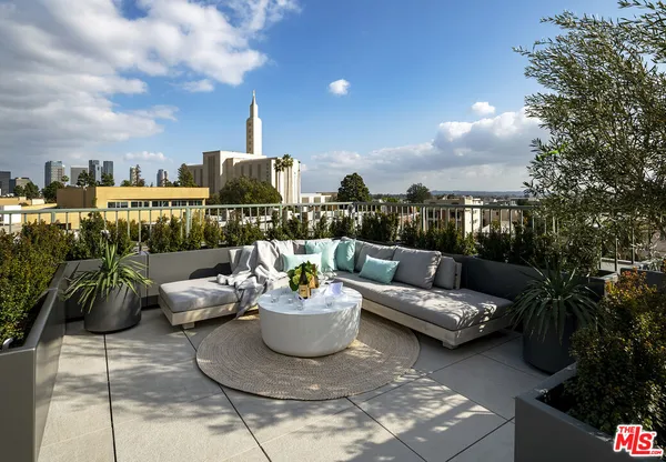 $16,000 | 1644 Malcolm Avenue, Unit 330, Los Angeles, CA 90024