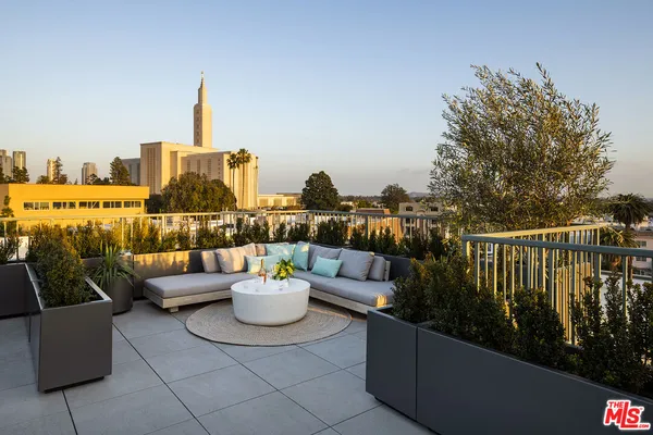 $16,000 | 1644 Malcolm Avenue, Unit 330, Los Angeles, CA 90024