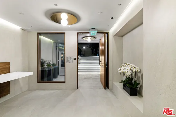 $16,000 | 1644 Malcolm Avenue, Unit 330, Los Angeles, CA 90024