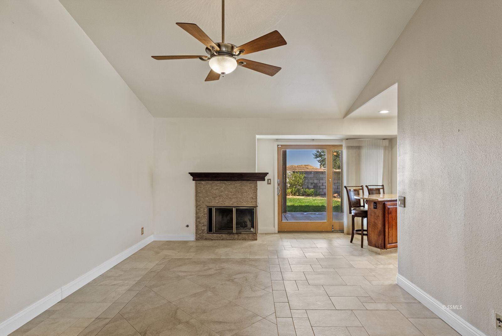 1224 Quail Way Ridgecrest, CA 93555 - Photo 16 of 45 Gallery Image 16