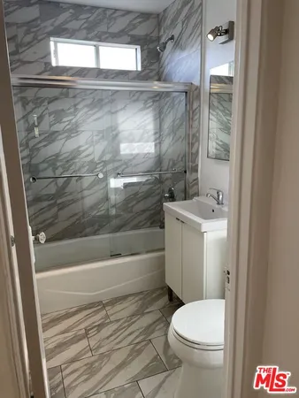$2,495 | 368 North Genesee Avenue, Unit 2, Los Angeles, CA 90036