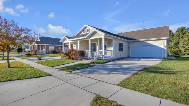 $275,000 | 2566 Pickett Street, Plymouth, WI 53073