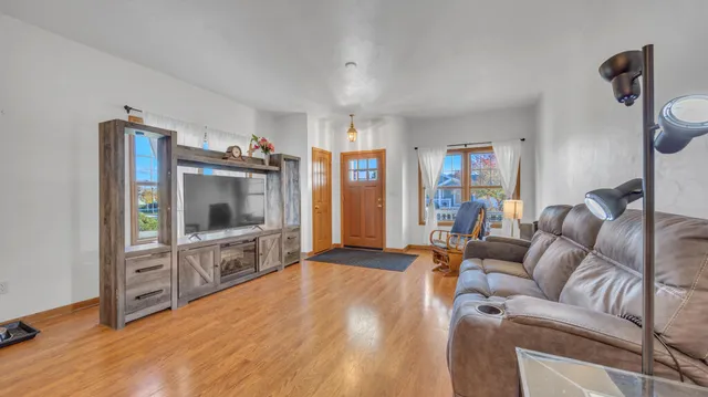 $275,000 | 2566 Pickett Street, Plymouth, WI 53073