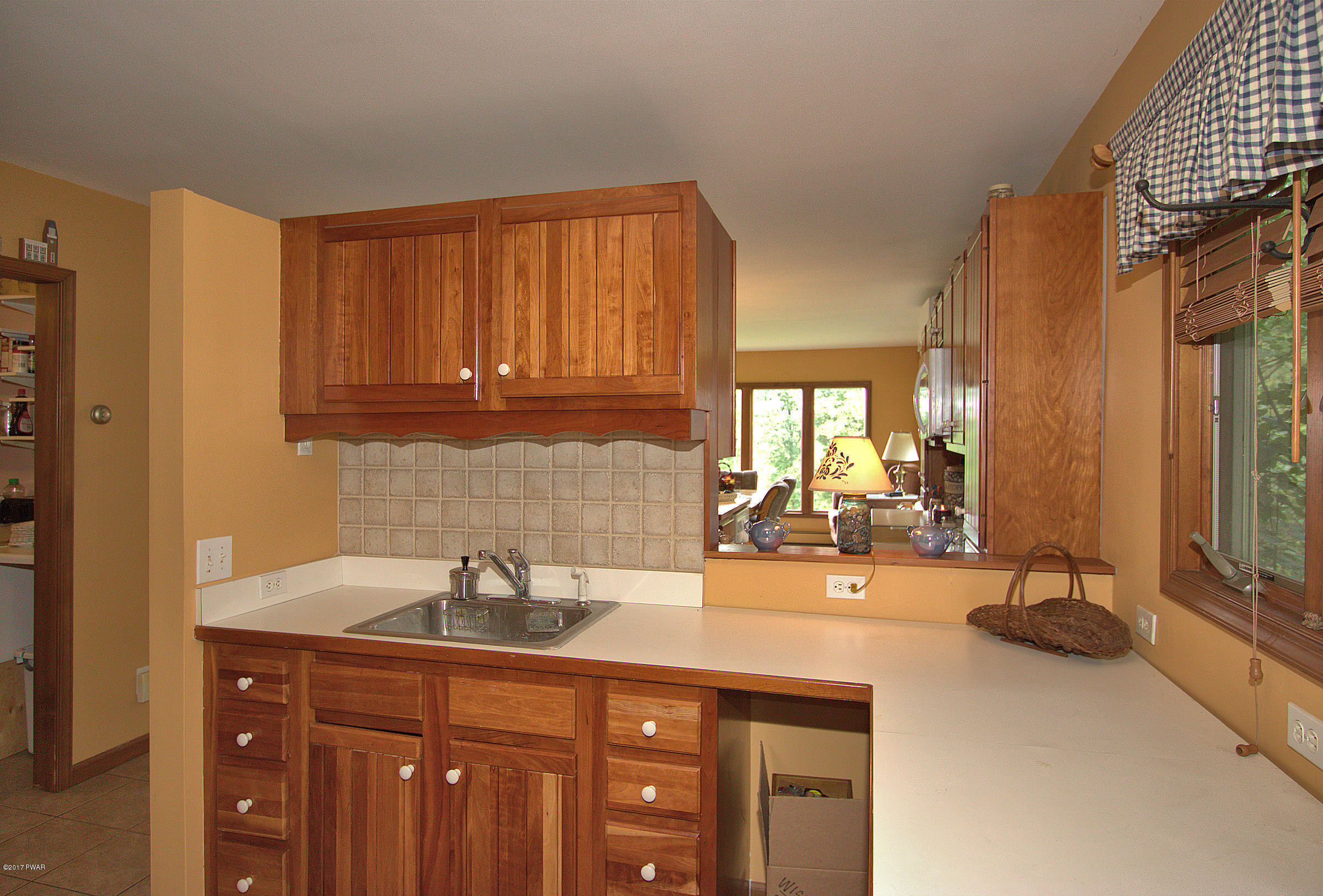 301 Gumbletown Road Tafton, PA 18464 - Photo 16 of 35