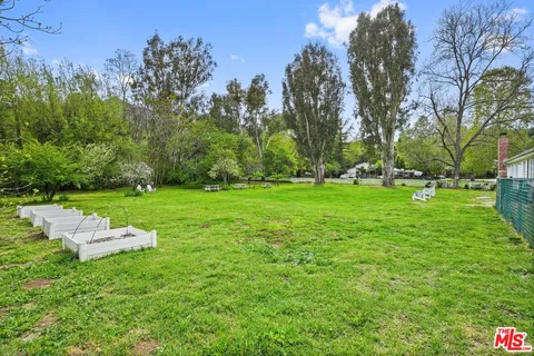 $2,599,000 | 1520 Bonnell Drive, Topanga, CA 90290