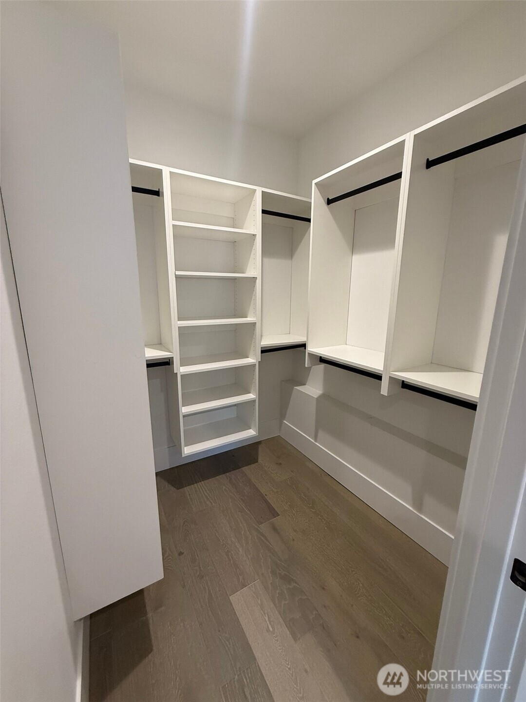 829 South 242nd Street, Unit B Des Moines, WA 98198 - Photo 11 of 17