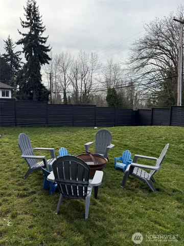 $2,500 | 829 South 242nd Street, Unit B, Des Moines, WA 98198