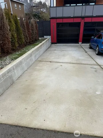 $2,500 | 829 South 242nd Street, Unit B, Des Moines, WA 98198